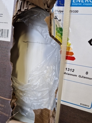 3602; Beschadigde nieuwe Ttulpe Revolve 100 boiler